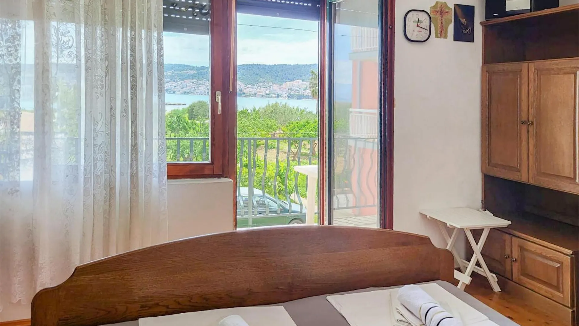 3 Bedroom Amazing Apartment In Trogir